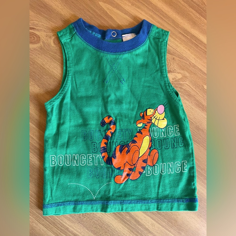 Y2K Tigger Boys Tank Top W/ Oopsie Finding Nemo Tag